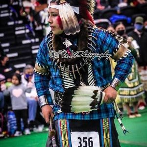 Meet your Posher, Avery